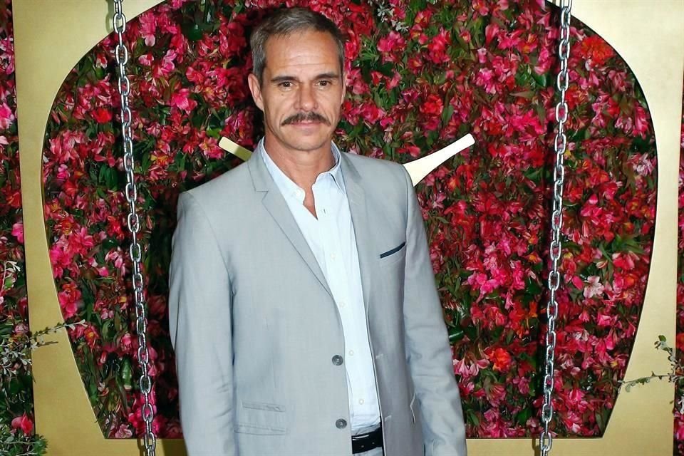 Tony Dalton habló sin tapujos sobre el tema central del filme: el intercambio de parejas.