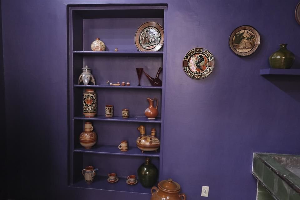 Aspectos de la exposición 'Menaje. Colección de Arte Popular Mexicano de José Hernández', en el Museo de las Artes Populares.
