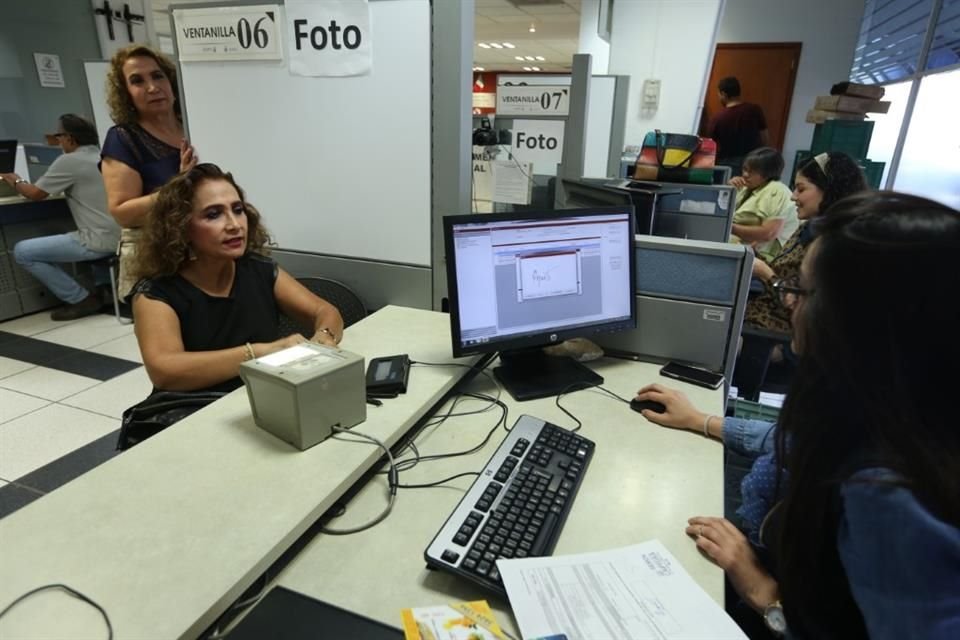 Comprobar que un conductor de vehículo motorizado tiene licencia vigente en Jalisco, ya será posible  mediante una licencia digital.
