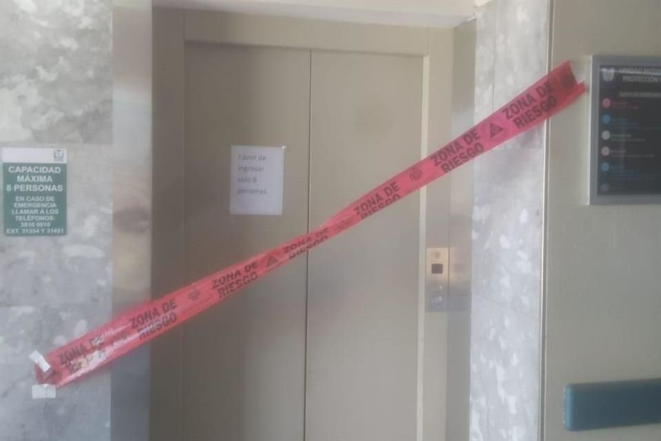 El elevador de Hospital General 46 de IMSS volvió a fallar con ocho personas a bordo, que fueron rescatados.