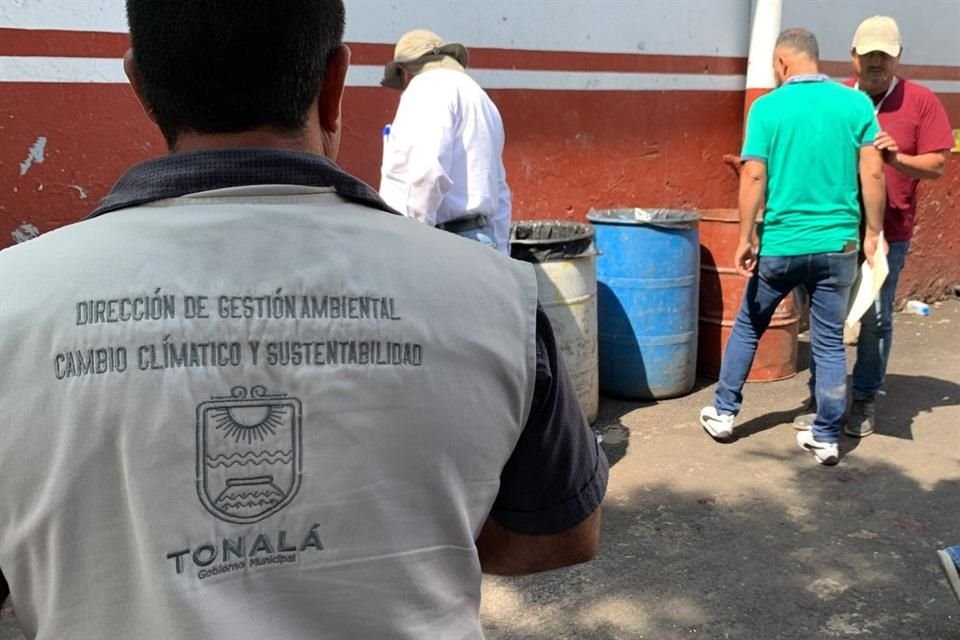 Al ser considerado como un ente altamente contaminante, la Procuraduría Estatal de Protección al Ambiente, en coordinación con el Ayuntamiento colocaron sellos de clausura en el rastro de Tonalá.