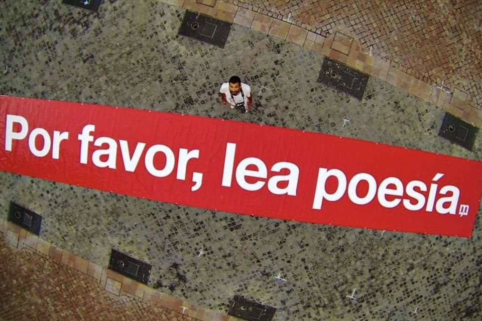 Miguel Asa, promotor cultural y fundador de Por Favor Lea Poesía.