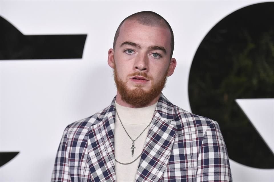 La mamá de Angus Cloud puso fin a los rumores de supuestos pensamientos suicidas del actor; pidió sea honrado con actos de bondad.