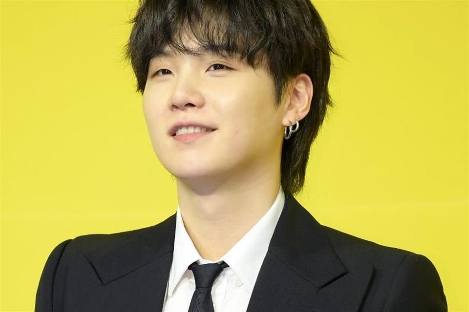 El integrante de BTS, Suga, ha comenzado a alistarse para cumplir con su servicio militar en Corea Del Sur.