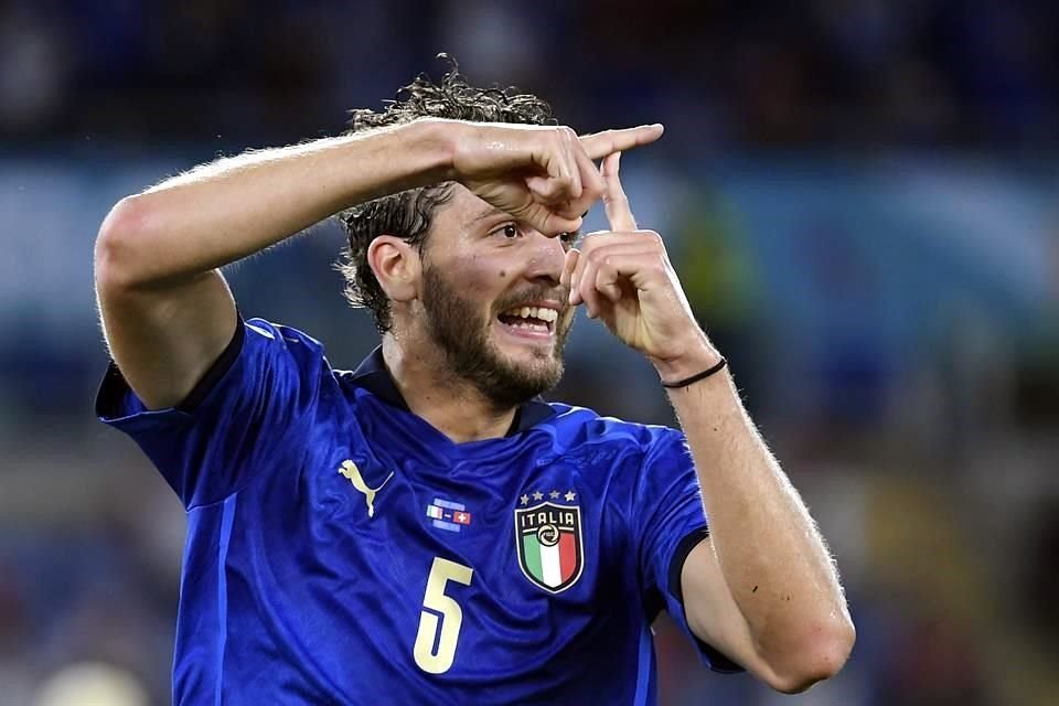 Manuel Locatelli marcó dos de los goles del triunfo.