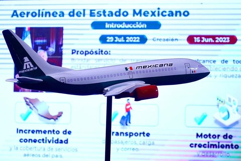 Mexicana de Aviación iniciará sus operaciones con dos aeronaves Boeing 737-800 y una 737-300 pertenecientes a la Sedena revelaron fuentes.