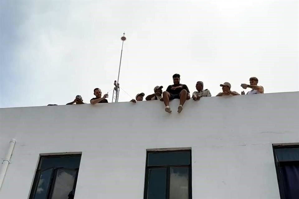El Ayuntamiento de Tlaquepaque explicó que esta actividad se llevó a cabo tras la solicitud del youtuber de conocer las instalaciones y el trabajo del personal de la corporación.
