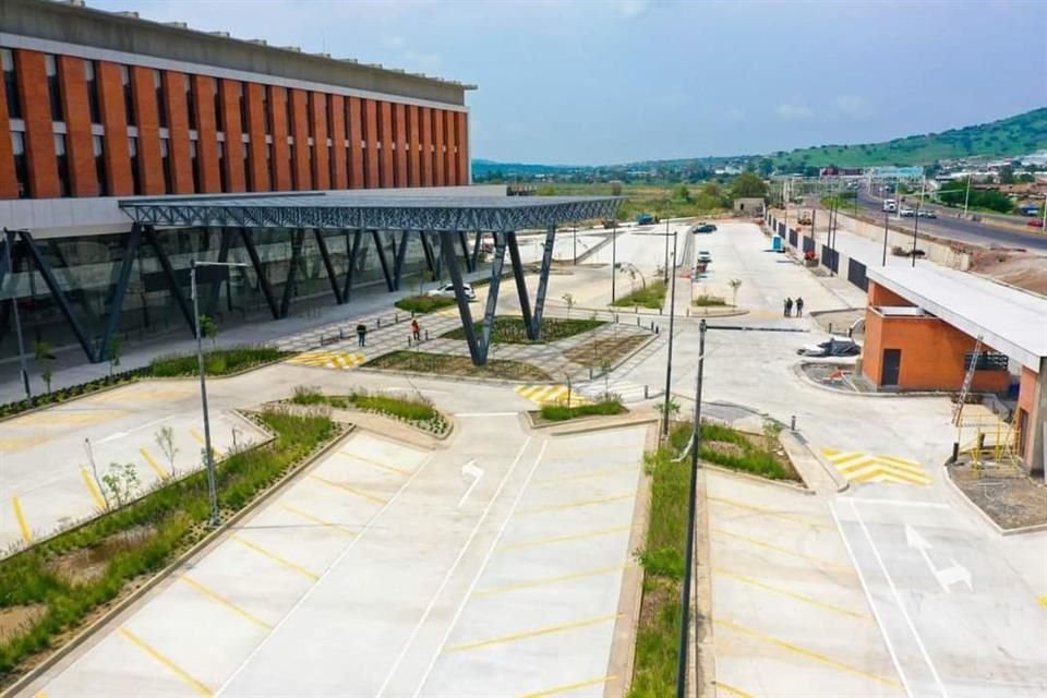 Se prevé que el edificio A del Hospital Civil de Oriente comience a funcionar en septiembre de este año.