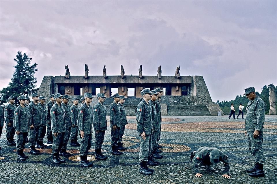 El filme mexicano 'Heroico' critica la violencia al interior del Colegio Militar.