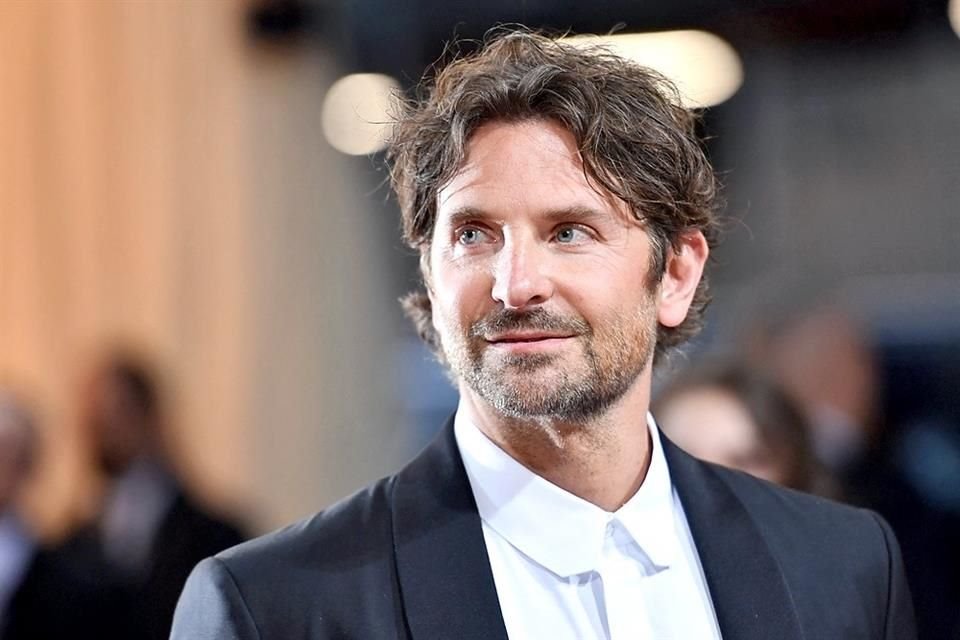 La familia de Leonard Bernstein mostró su apoyo a Bradley Cooper por usar una prótesis nasal en 'Maestro'; aseguran aumenta el parecido.