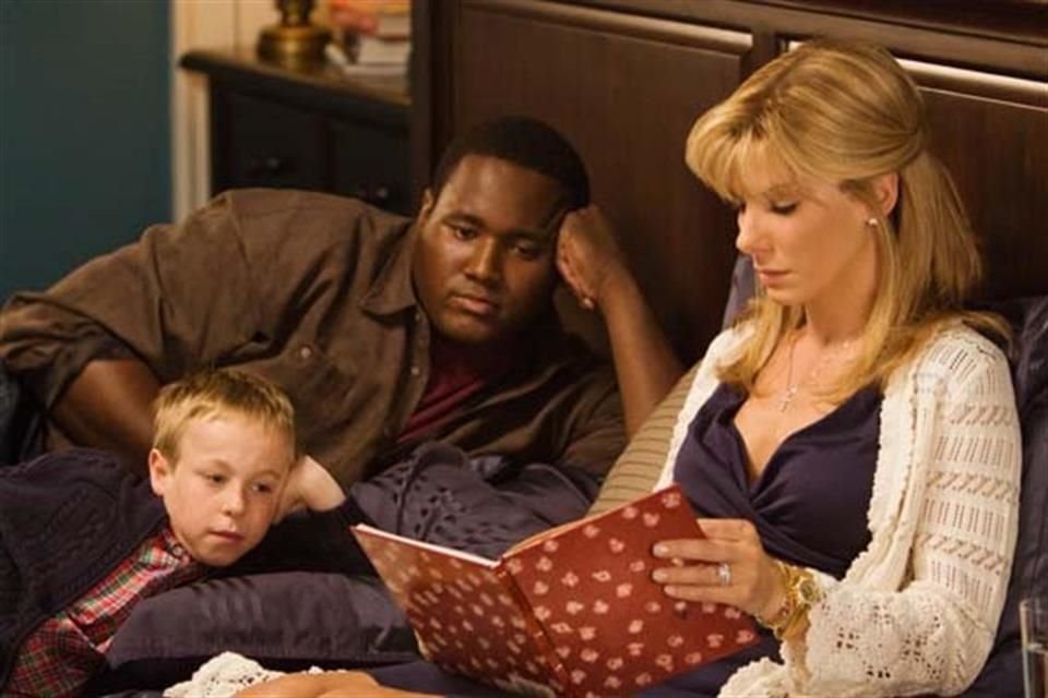 La estrella de 'Un Sueño Posible', Quinton Aaron, defendió a Sandra Bullock en medio de la polémica entre Michael Oher y la familia Tuohy.