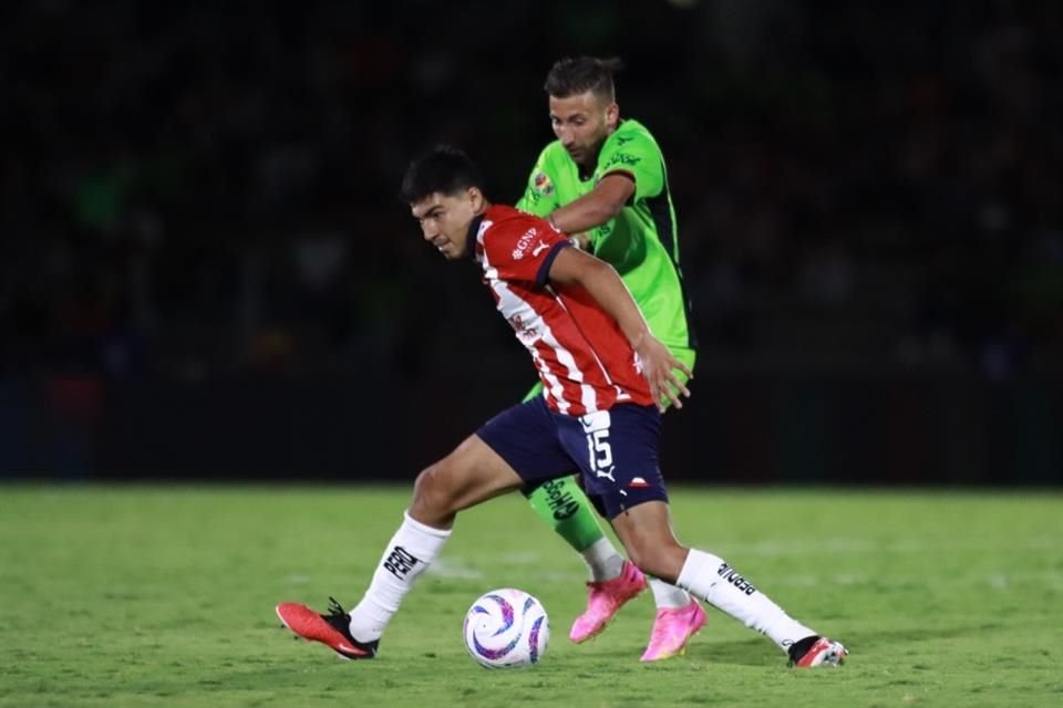 Las Chivas perdieron la marca perfecta en el torneo Apertura 2023 al verse empatados 1-1 en los últimos minutos por los Bravos de Juárez.