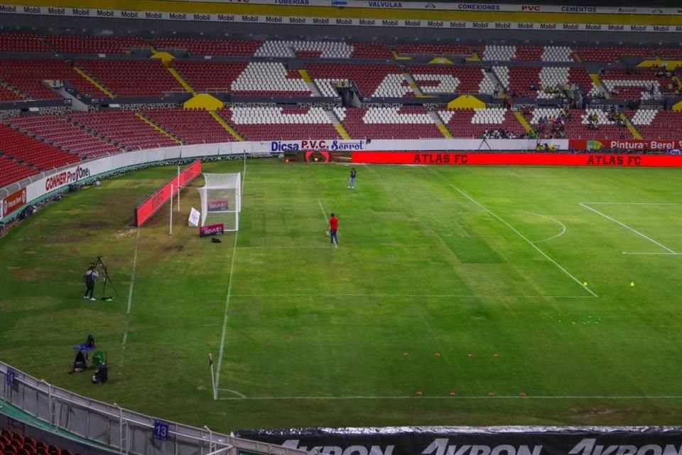 En Atlas señalan que el cambio de sede para el partido ante América se debe al huracán Hilary y no al estado actual de la cancha del Estadio Jalisco.
