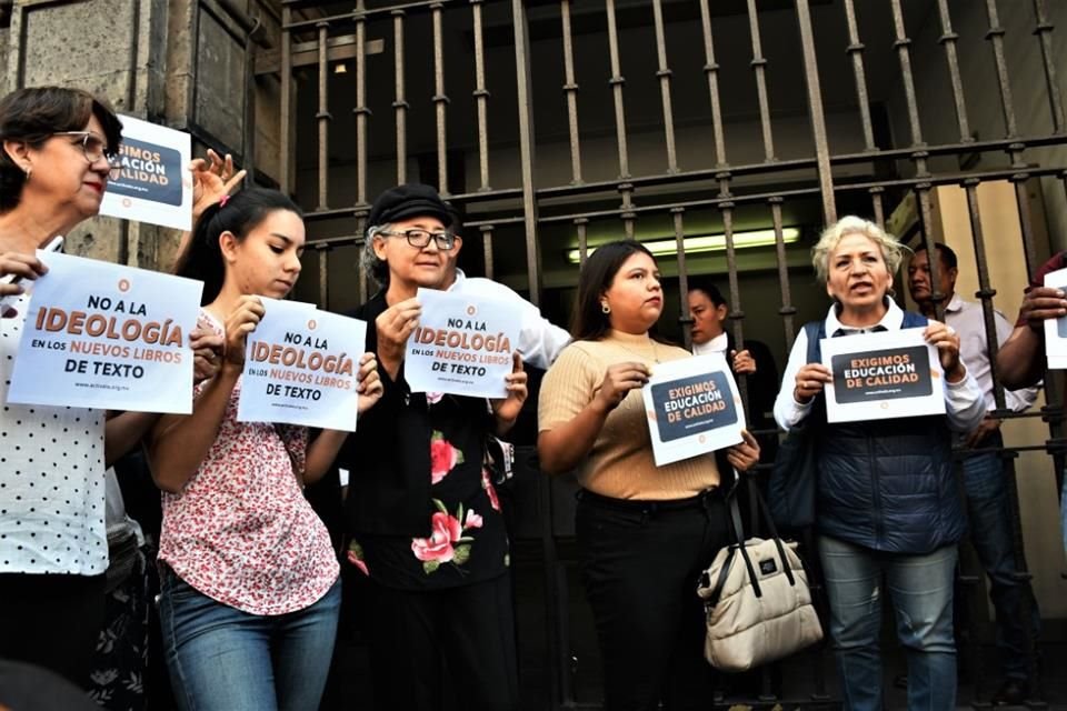 La protesta será este domingo en punto de las 10:00 horas en Plaza de Armas en Guadalajara.