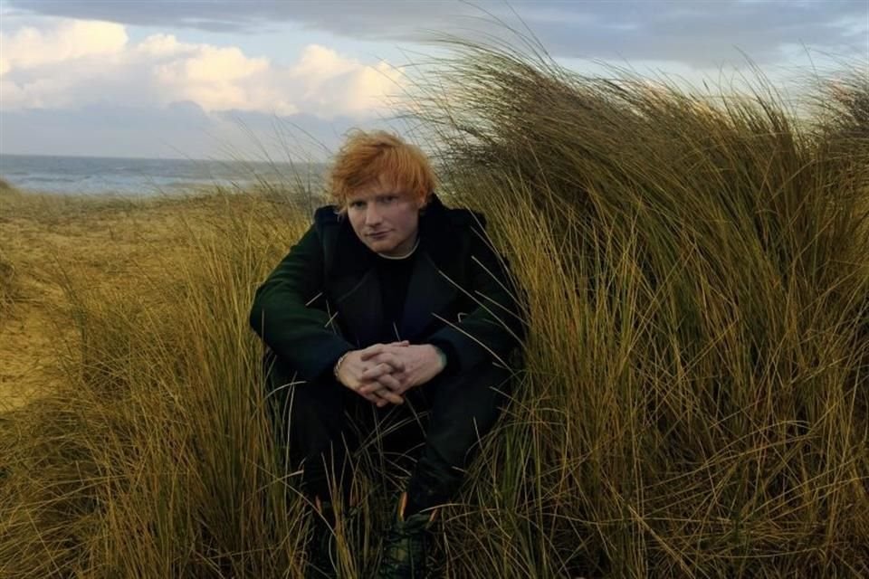 El cantautor británico Ed Sheeran anunció su próximo disco, 'Autumn Variations', que sigue a 'Substract', lanzado en mayo pasado.