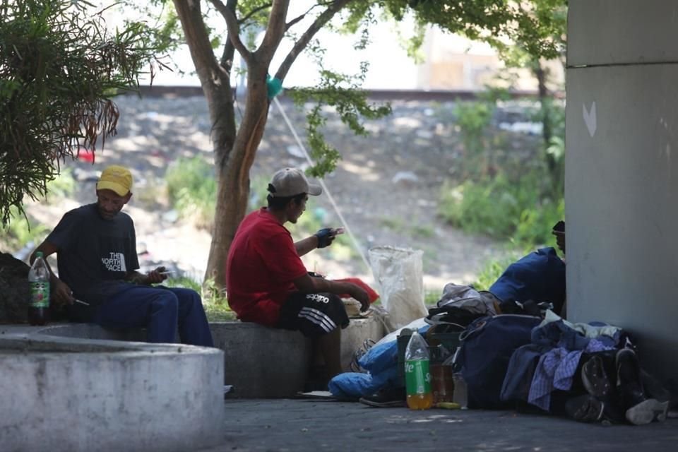 Viven personas en situación de calle 'muerte social', señala especialista.