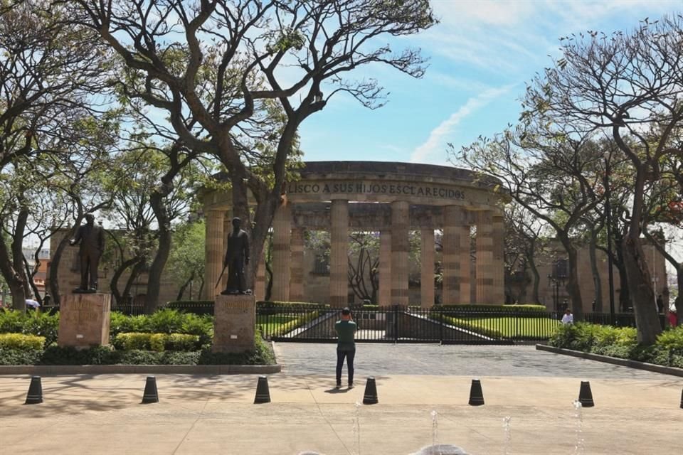 El Ayuntamiento de Zapopan pretende que la extinta María Arcelia Díaz Rendón sea incluida en la Rotonda de los Jaliscienses Ilustres.