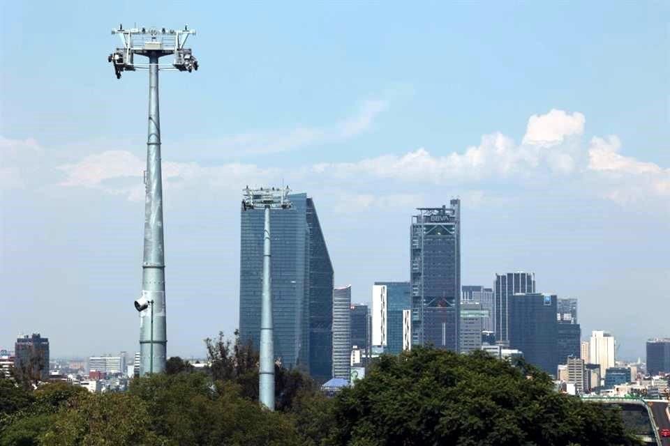 Pese a inconformidad de vecinos, las torres ya fueron colocadas.