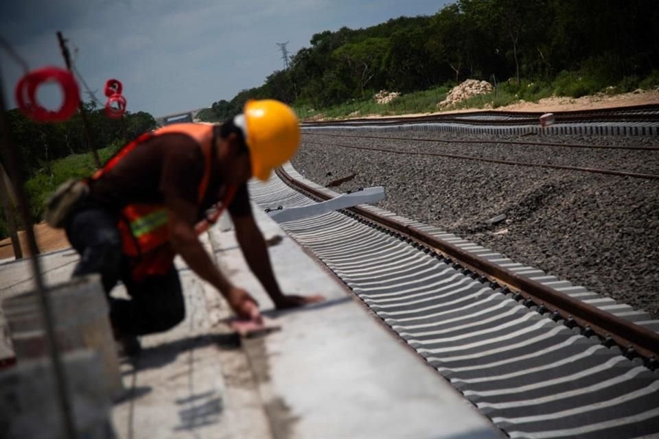 Parte de la propuesta del sector obrero es que se otorgue 25 por ciento de incremento a los salarios mínimos profesionales.