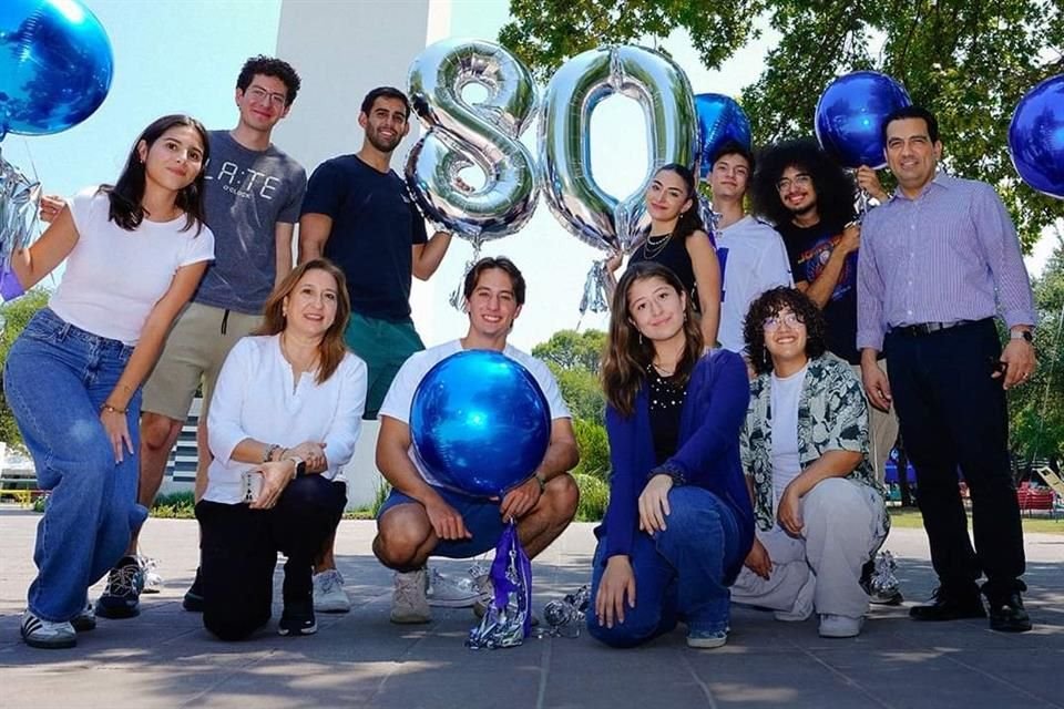 El Tec de Monterrey, que en la actualidad tiene más de 100 mil estudiantes en sus diversas sedes, cumple 80 años este miércoles.