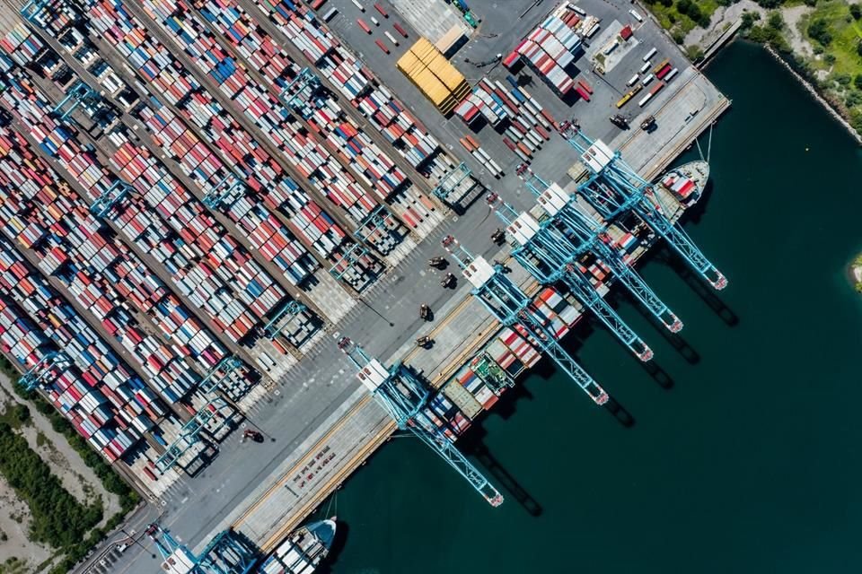 En un comunicado, Lázaro Cárdenas Port Community detalló que del total de carga comercial en 2024 fue de 28 millones 817 mil 991 toneladas, un incremento del 3 por ciento en comparación con el periodo anterior. 