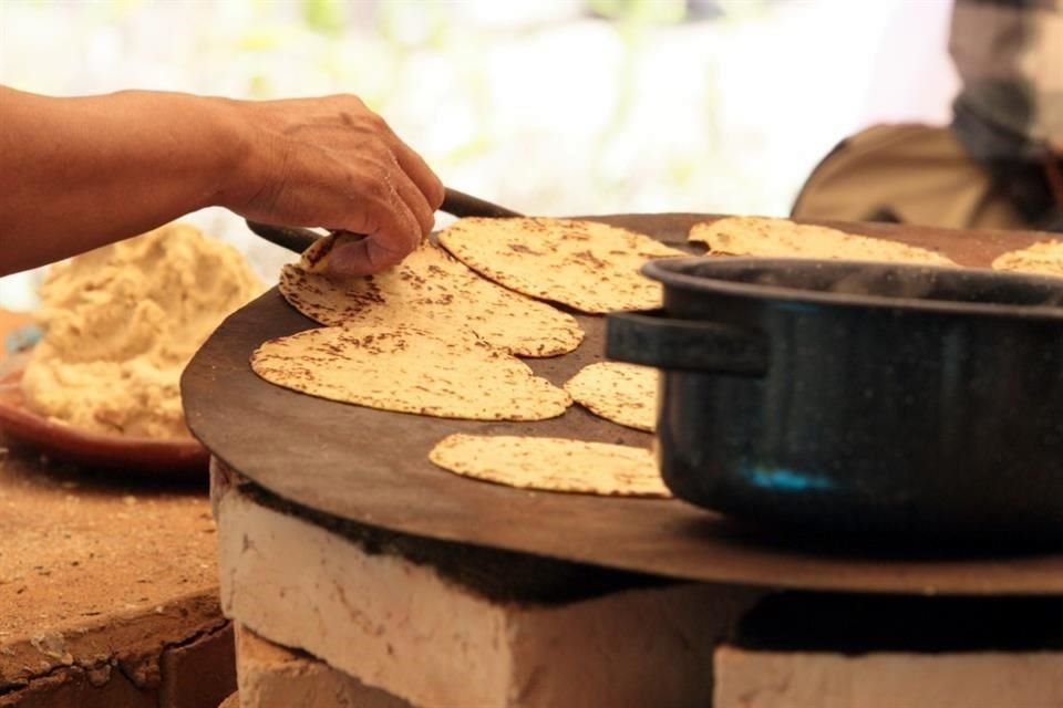 La investigación de Maru Toledo quedó registrada en el libro 'Cocina y Vida. Los Ancestros del Valle en Magdalena'.