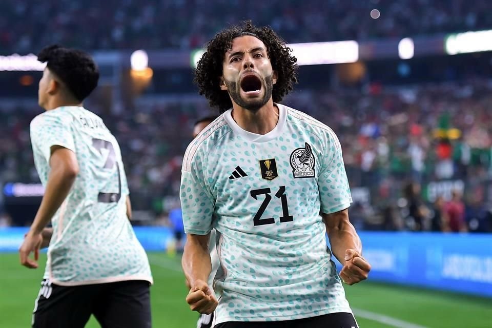 Huerta salvó a México de la derrota.