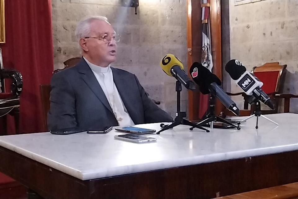 Cardenal señala que se debe proteger a la mujer y abogar por sus derechos, pero no acosta de la vida del ser en gestación.