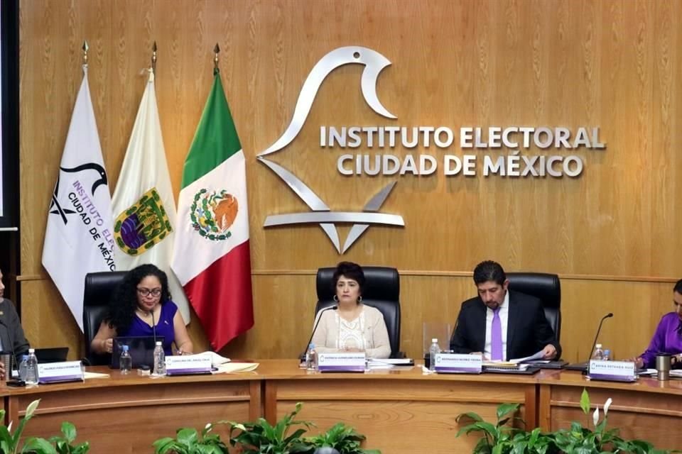 Este domingo, el IECM arrancó formalmente el proceso electoral 2023-2024 en la Ciudad de México, donde se eligirán 287 cargos públicos.