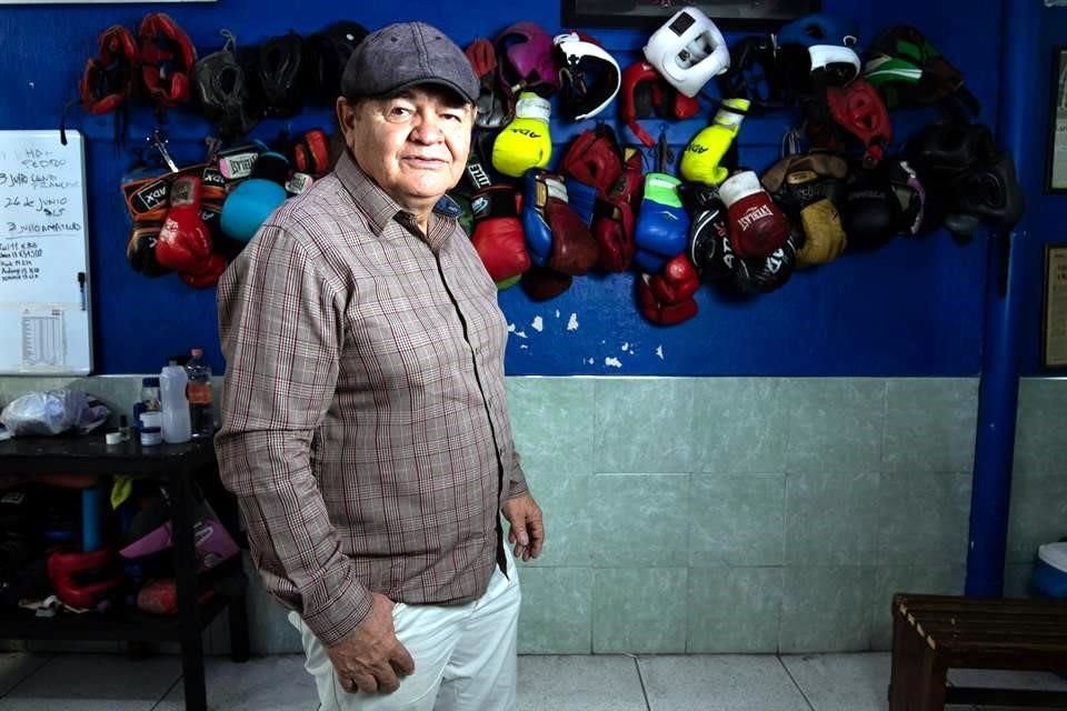 'Chepo' Reynoso, entrenador de muchos campeones, es una papá en la vida y en el box.