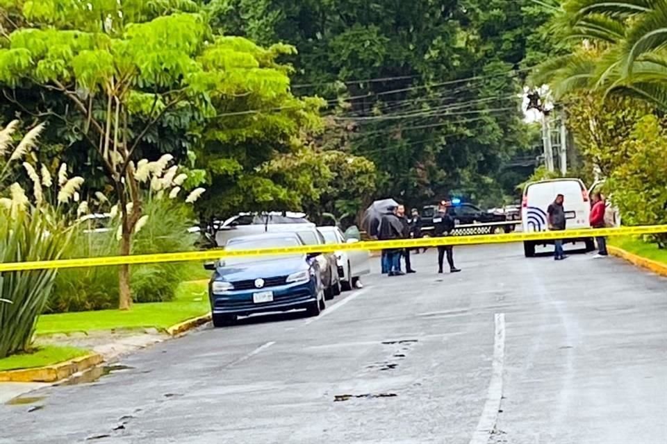 El carrito estaba en la Avenida Chapalita, cerca de Las Rosas, por lo que la vialidad tuvo que ser cerrada.