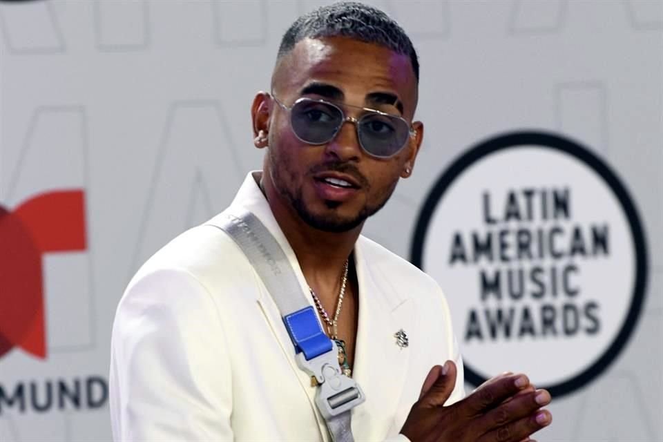 Ozuna lanzó nueva versión de su tema 'Mi Niña', dedicado a su hija y al Día del Padre.