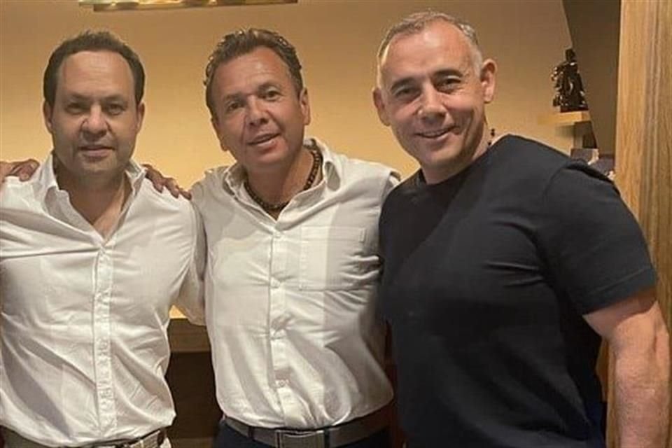 El Gobernador Enrique Alfaro aseguró que este mes deberá definirse el perfil de quien será el candidato de MC a la Gubernatura de Jalisco.