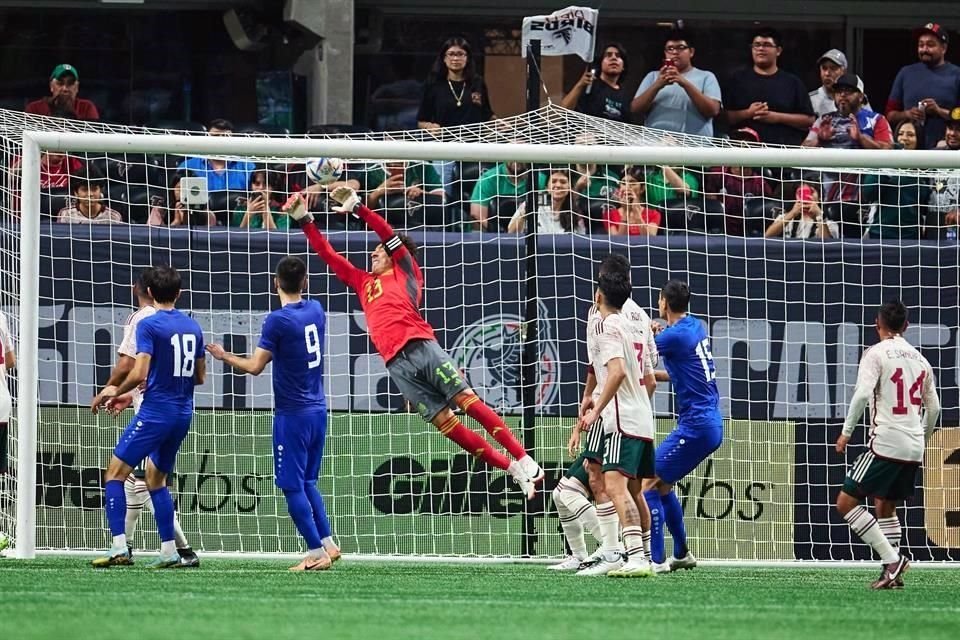 Guillermo Ochoa esta vez se equivocó.