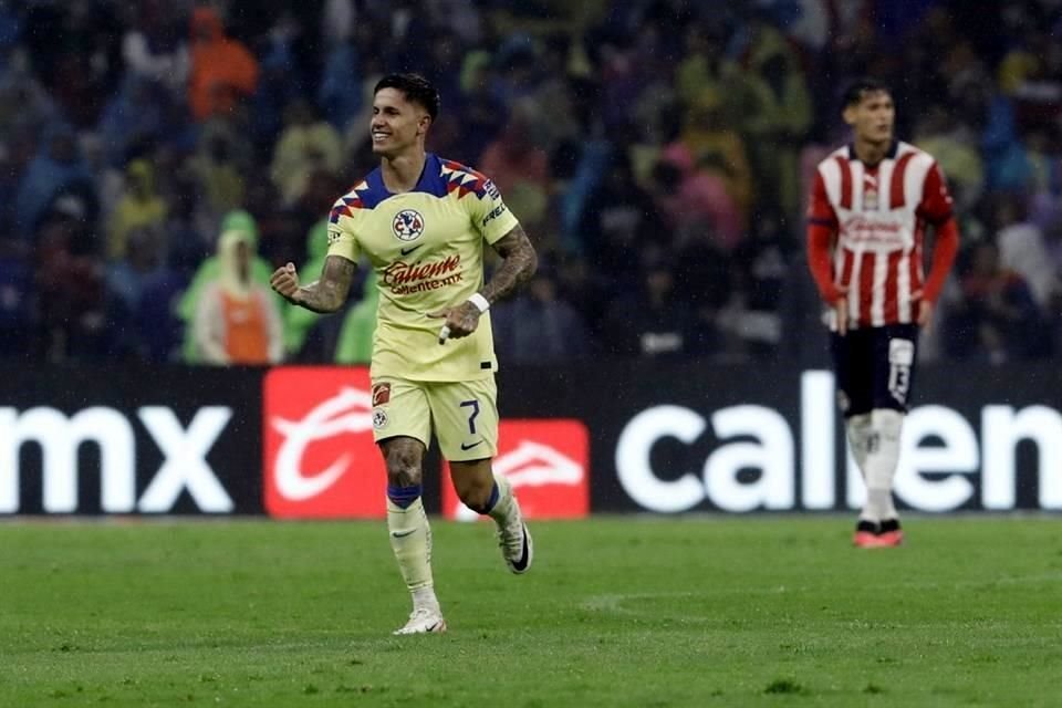 Las Águilas contrarrestaron la iniciativa del Guadalajara en el Azteca y con dos goles en el primer tiempo reflejaron su efectividad.