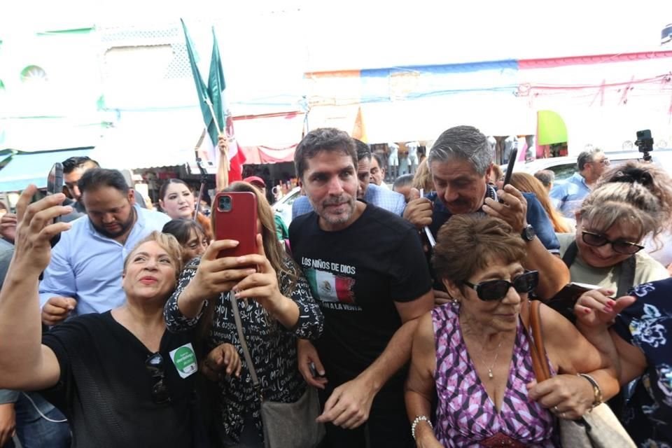 José Eduardo Verástegui Córdoba, es actor y productor.