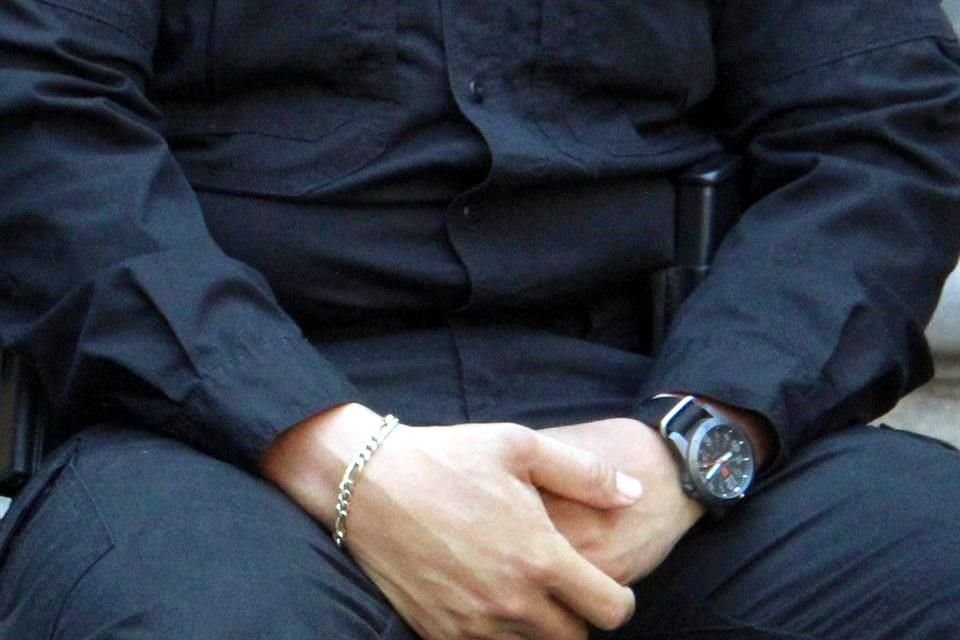 Aunque existen programas de terapia y apoyo a la salud mental para los agentes e investigadores, es escaso.