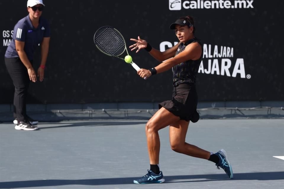 México quedó sin representación de tenistas en el torneo Guadalajara Open AKRON WTA 1000, tras la eliminación de María Fernanda Navarro.