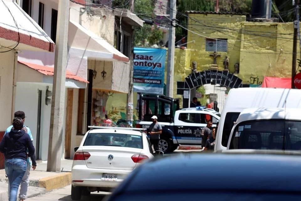 Según reportes preliminares, dos sujetos les dispararon 14 veces y después huyeron a bordo de una motocicleta.