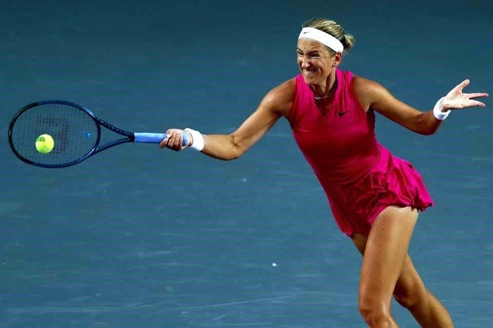 La bielorrusa Victoria Azarenka venció a Veronika Kudermetova por 6-2 y 6-1.