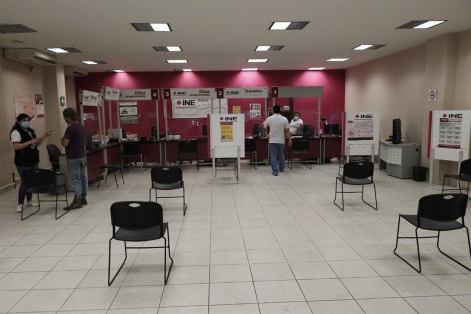 De cara a los comicios de 2024, en Jalisco hay 47 mil credenciales para votar sin recoger, y de quedarse, serán destruidas en marzo.