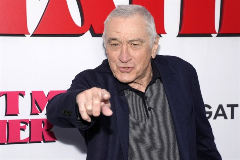 La cinta 'Nada' protagonizada por Robert De Niro, fue presentada en el Festival de Cine de San Sebastián donde fue elogiada.