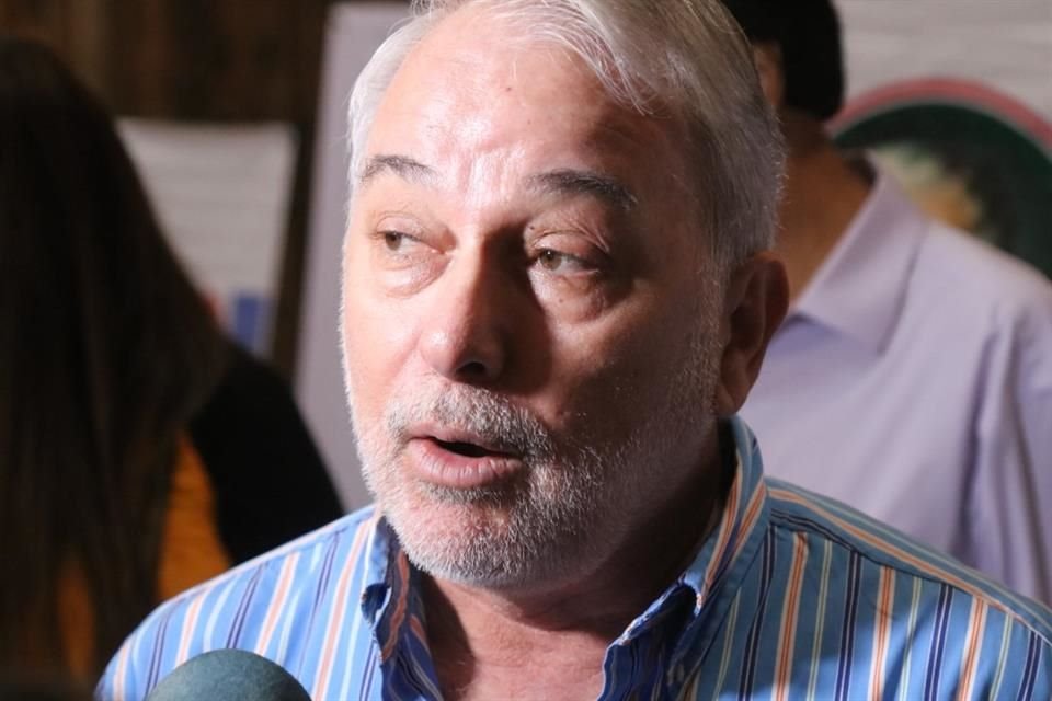 Emilio González Marquez, ex Gobernador de Jalisco, también se suma.