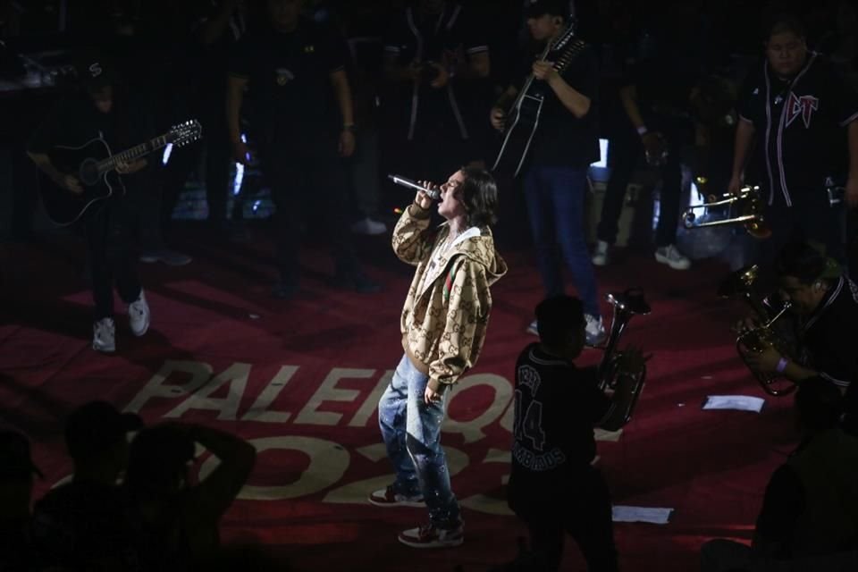 Natanael Cano es uno de los pioneros de los 'corridos tumbados'.