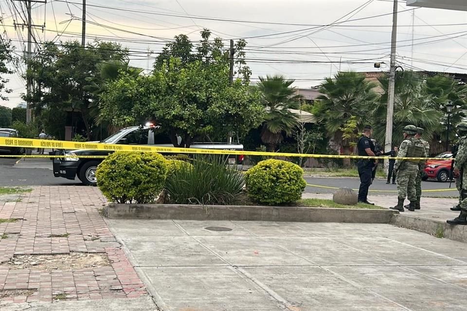 Un hombre y una mujer fueron baleados en la Colonia Moderna; él murió al recibir atención médica y ella fue internada en un sanatorio.