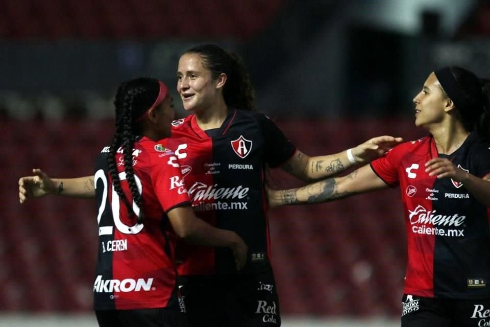 Paula Salas abrió el marcador al minuto 6.
