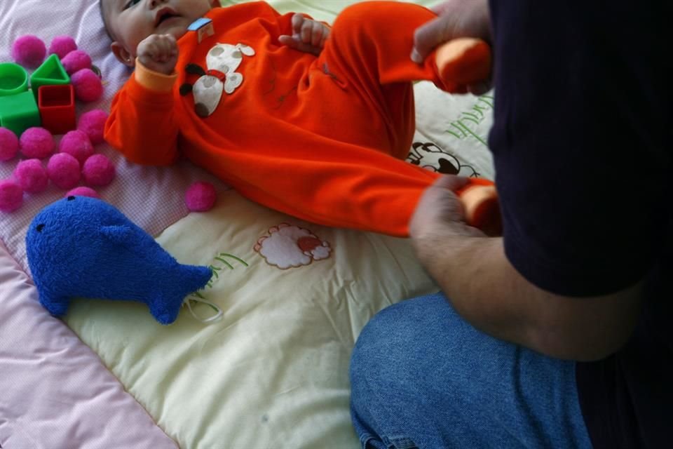 Porque son muchos los papás que tras el divorcio no pueden ver ni convivir con sus hijos, se creó la Asociación Custodia Compartida México.