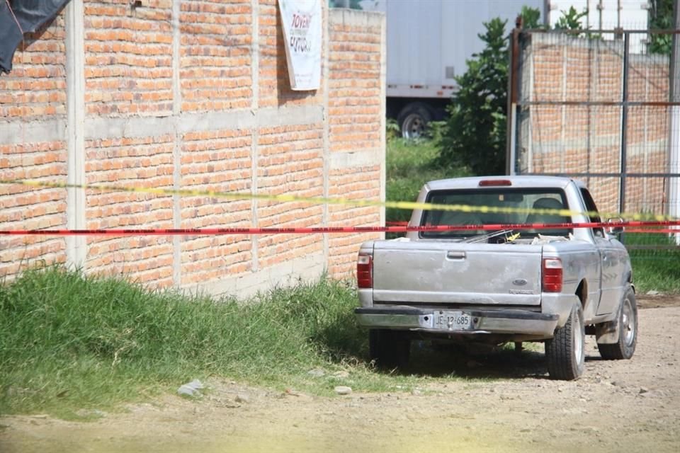 Un hombre fue asesinado y su cuerpo fue abandonado en un vehículo en la Colonia El Centinela, de Zapopan.