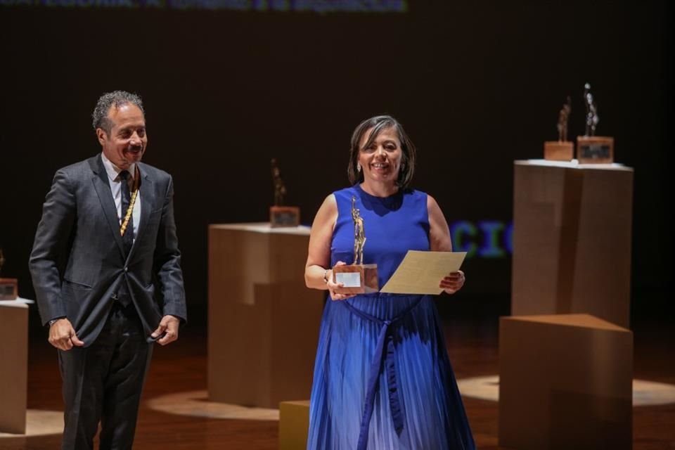 Arabella González Hueso reconocida por su fomento a la arquitectura.
