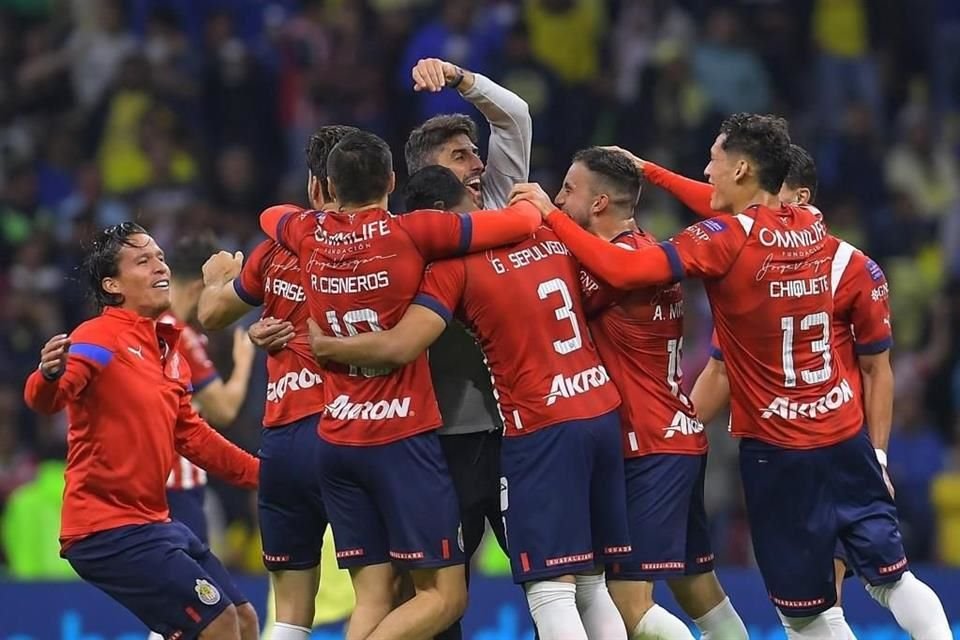 Veljko Paunovic mandó un mensaje de unión y aliento a las Chivas de cara al Clásico Tapatío.